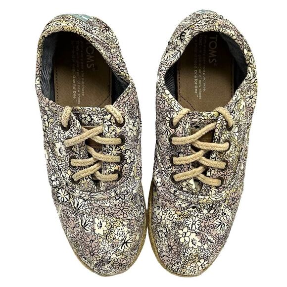 Toms Floral Canvas Espadrille Flat Lace Ups Comfort Shoe Cottage Boho size 7.5 - Picture 1 of 5